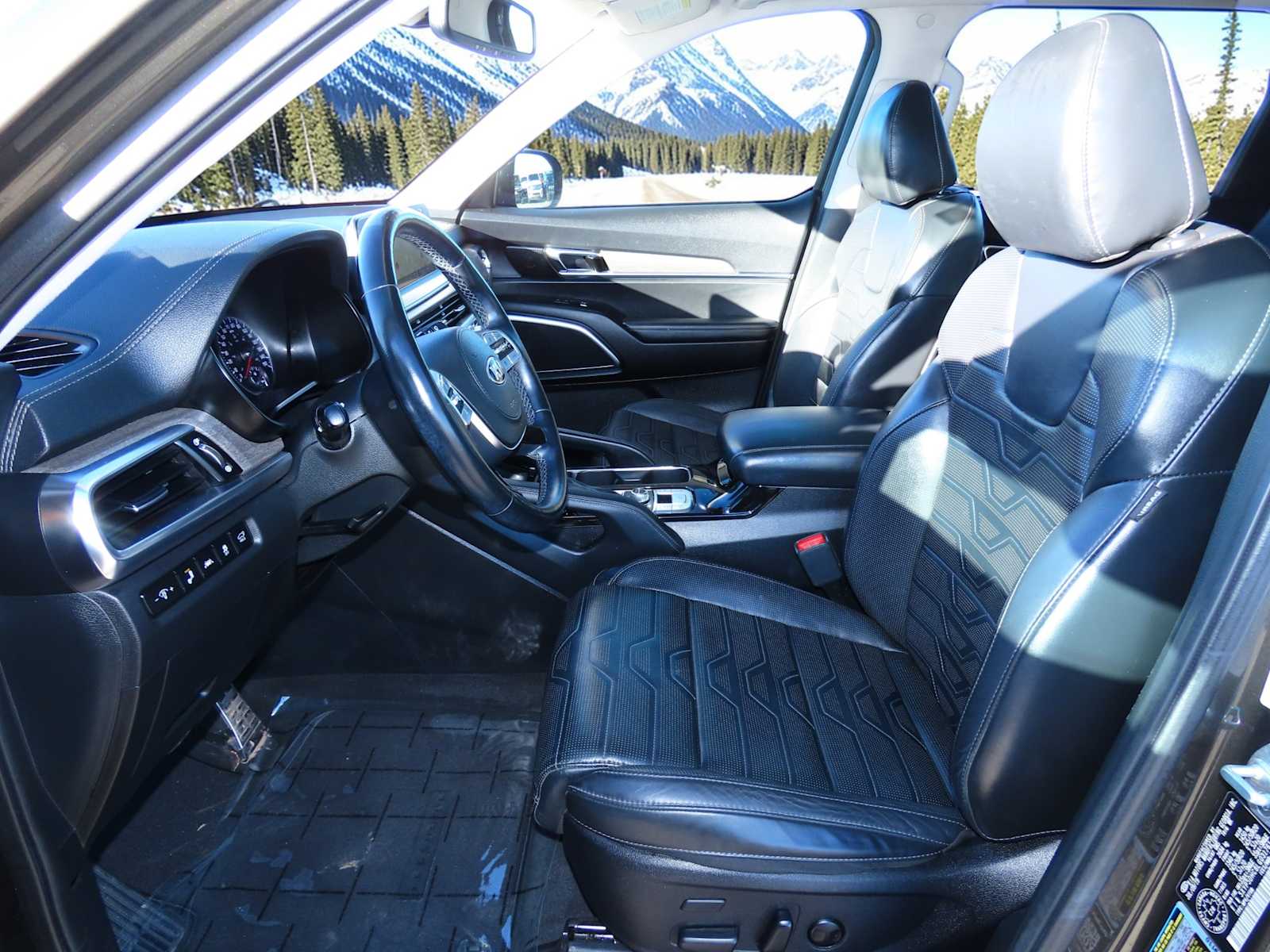 Thumbnail: 2020 Kia Telluride - 15