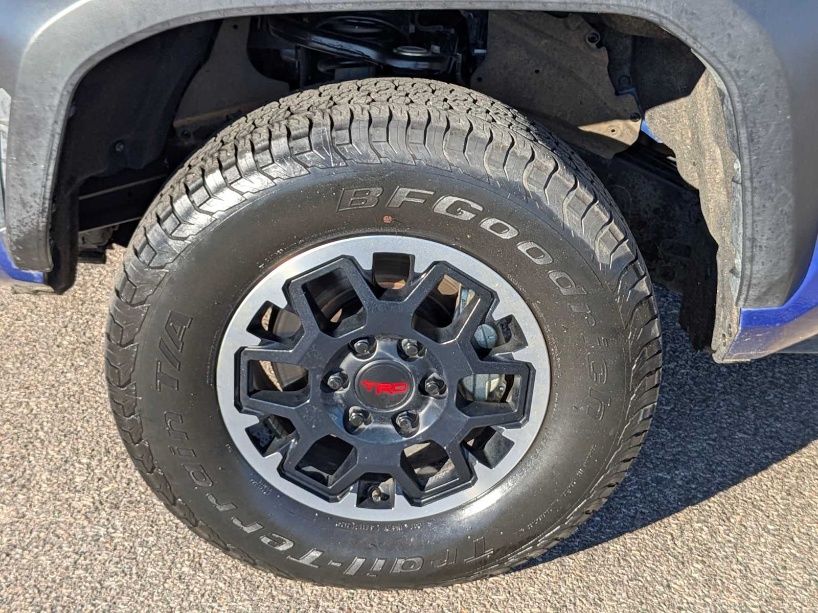 Thumbnail: 2024 Toyota Tacoma - 17