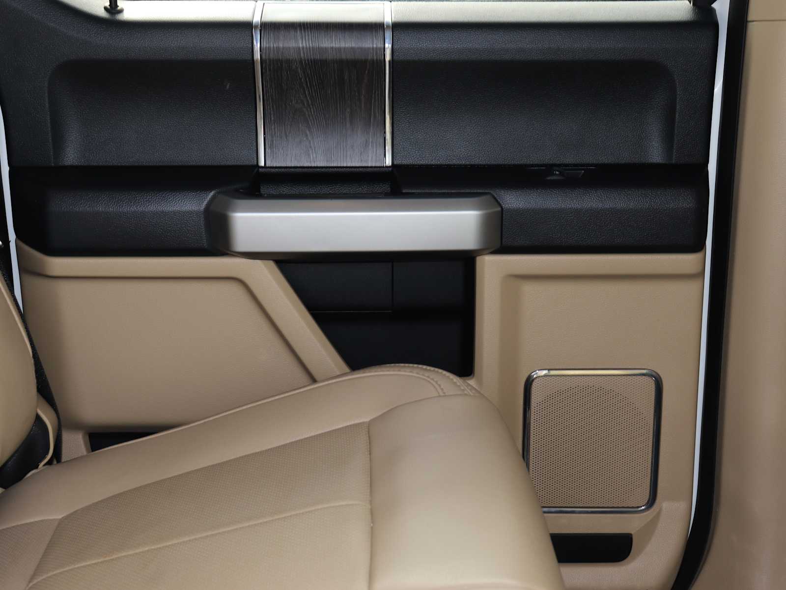 Thumbnail: 2020 Ford Econoline - 30