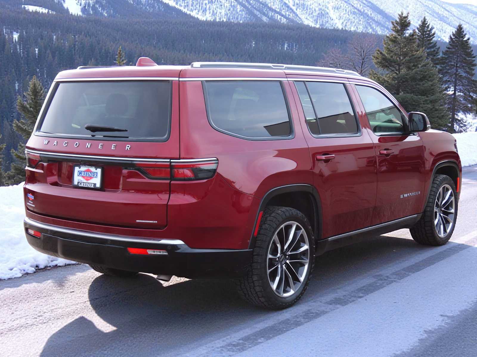 Thumbnail: 2022 Jeep Wagoneer - 4