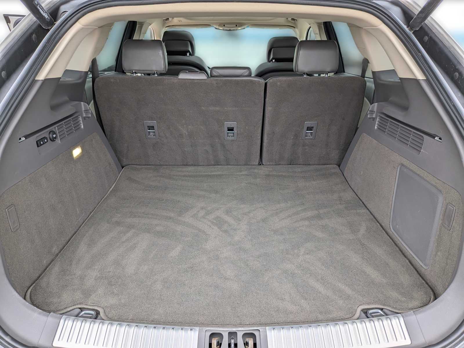 Thumbnail: 2019 Lincoln Nautilus - 42