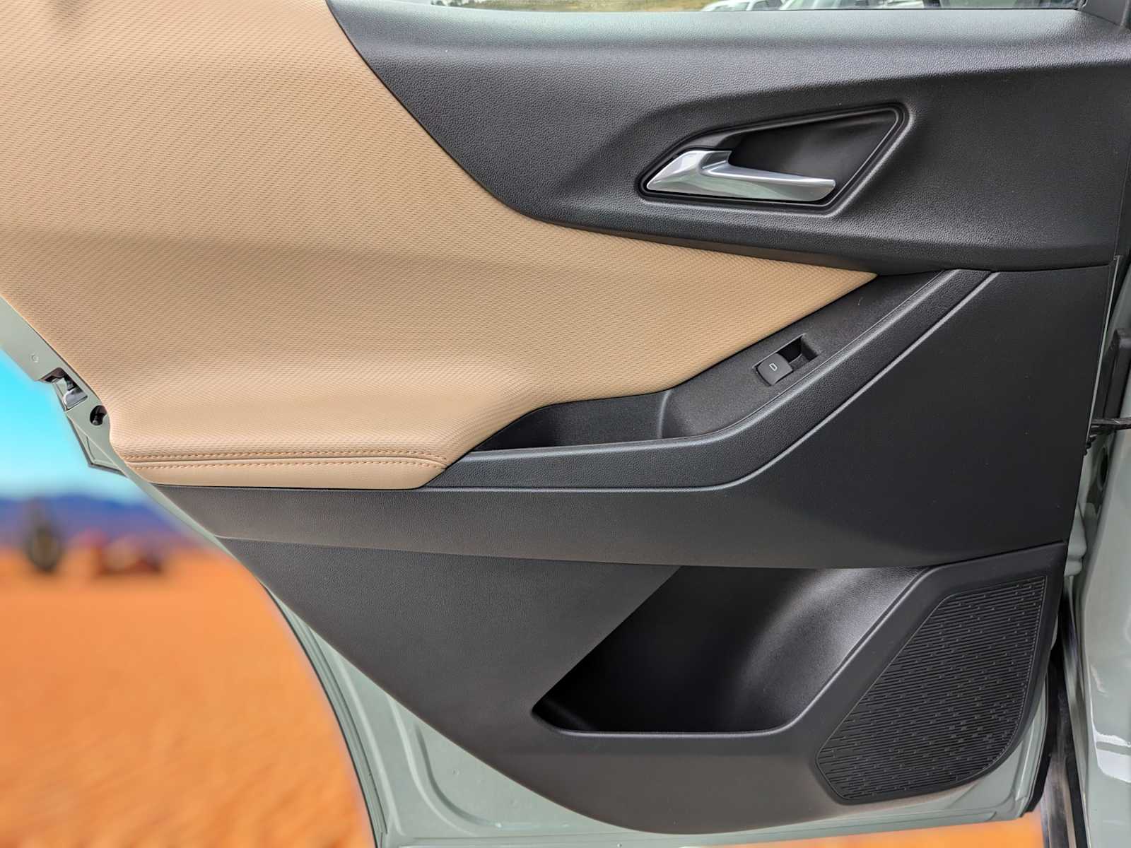 Thumbnail: 2025 Chevrolet Equinox - 23