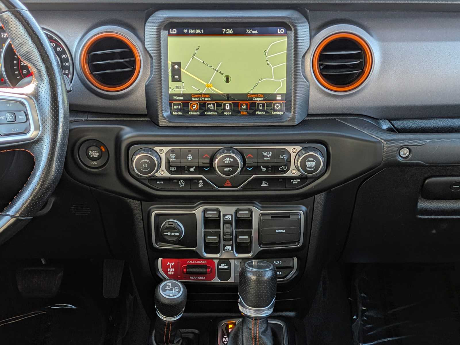 Thumbnail: 2021 Jeep Gladiator - 20