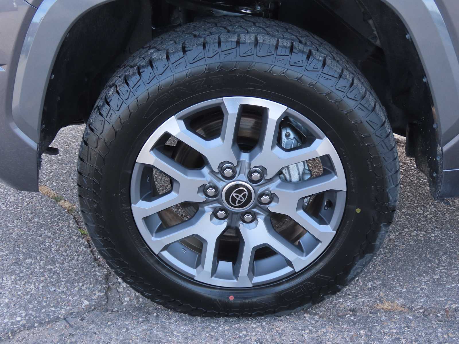 Thumbnail: 2023 Toyota Tundra - 16