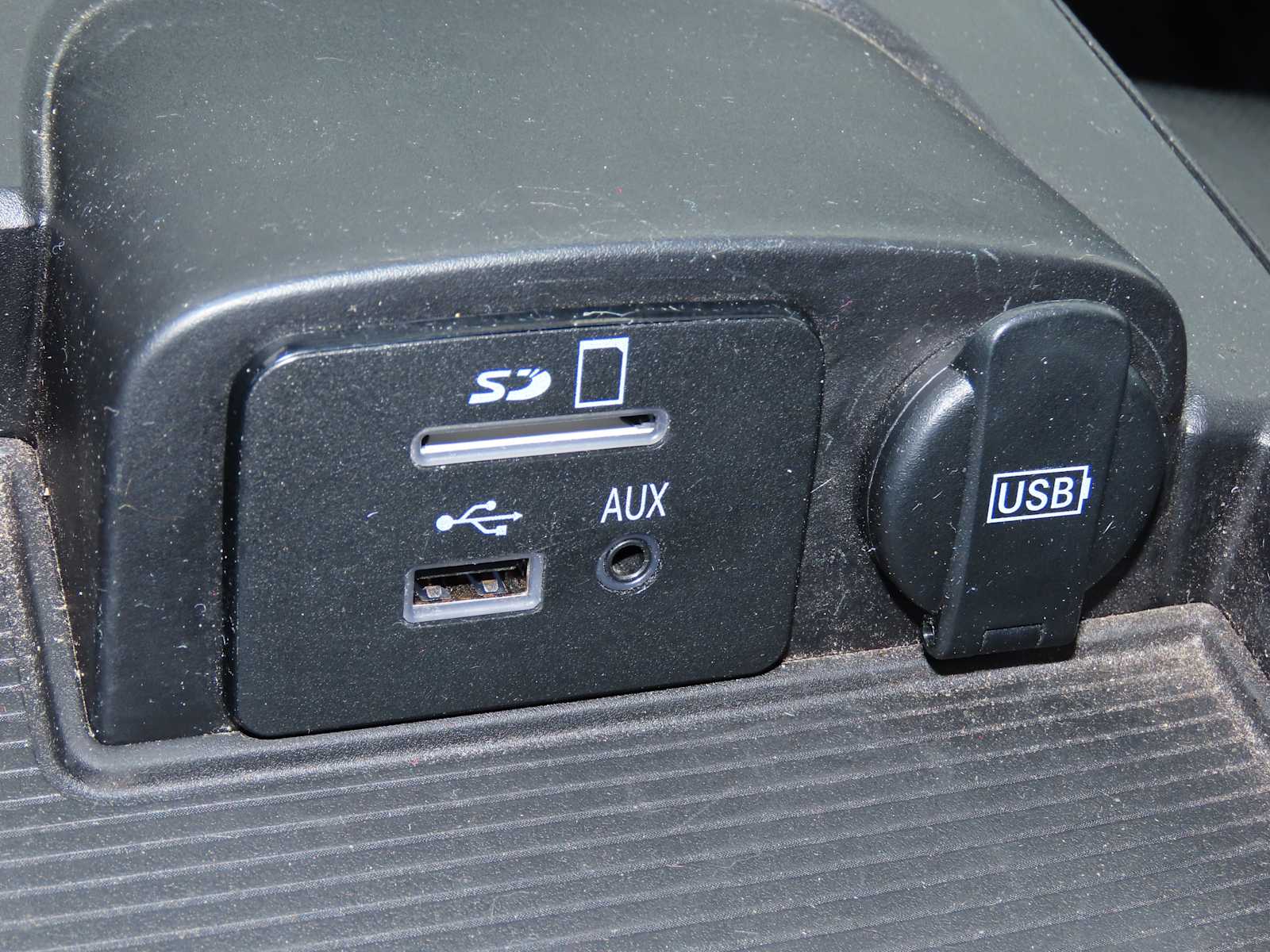 Thumbnail: 2015 RAM 3500 - 29