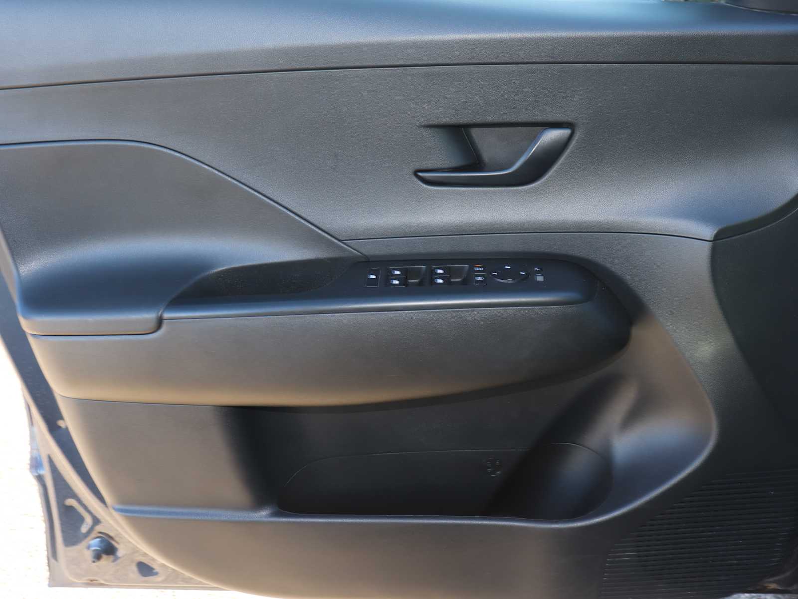 Thumbnail: 2025 Hyundai Kona - 15