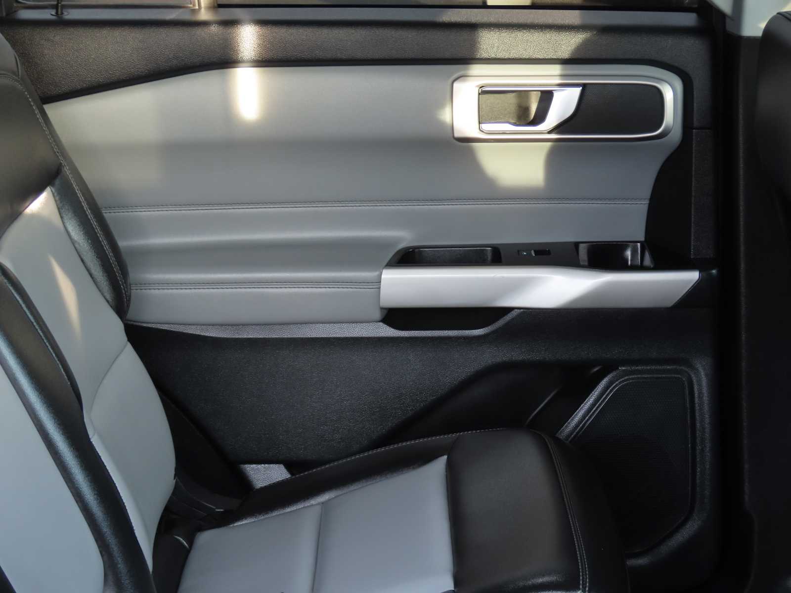 Thumbnail: 2022 Ford Explorer - 28