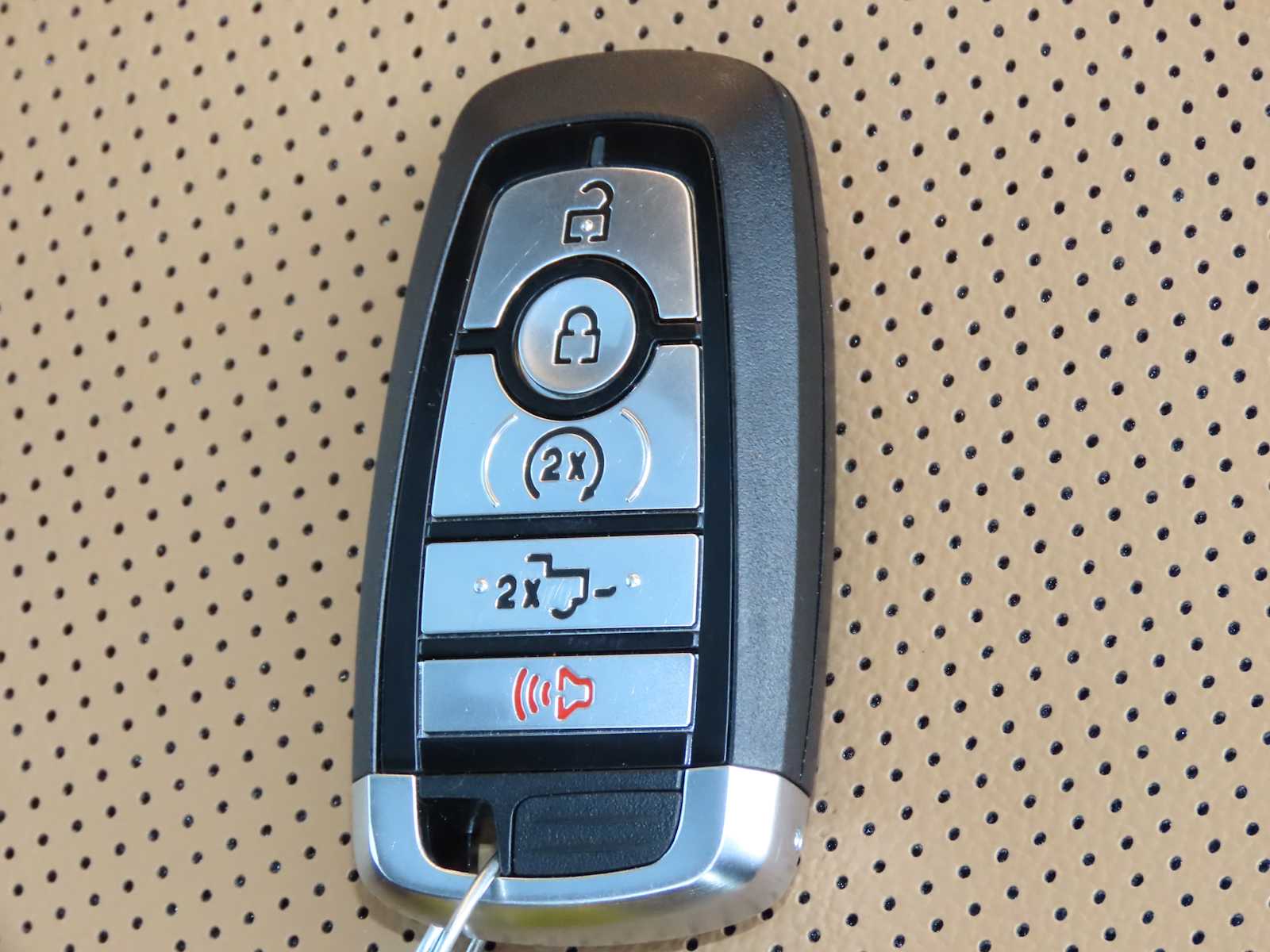 Thumbnail: 2024 Ford Econoline - 40