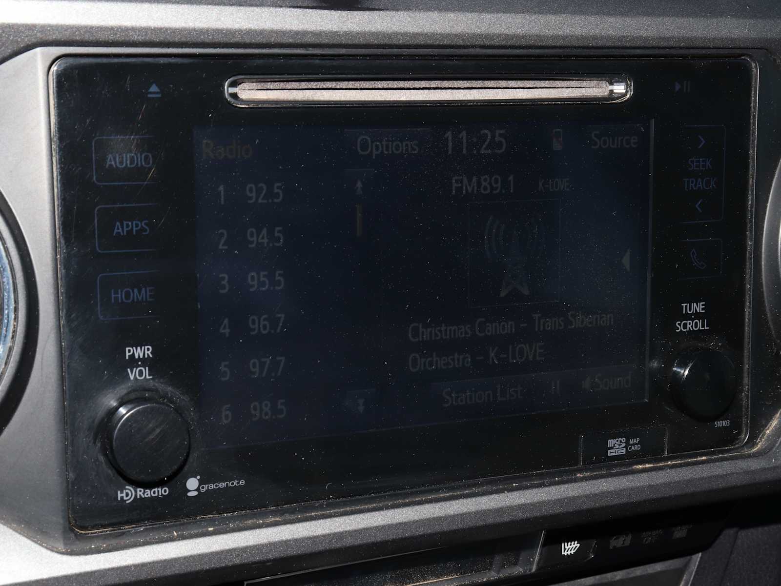 Thumbnail: 2016 Toyota Tacoma - 30