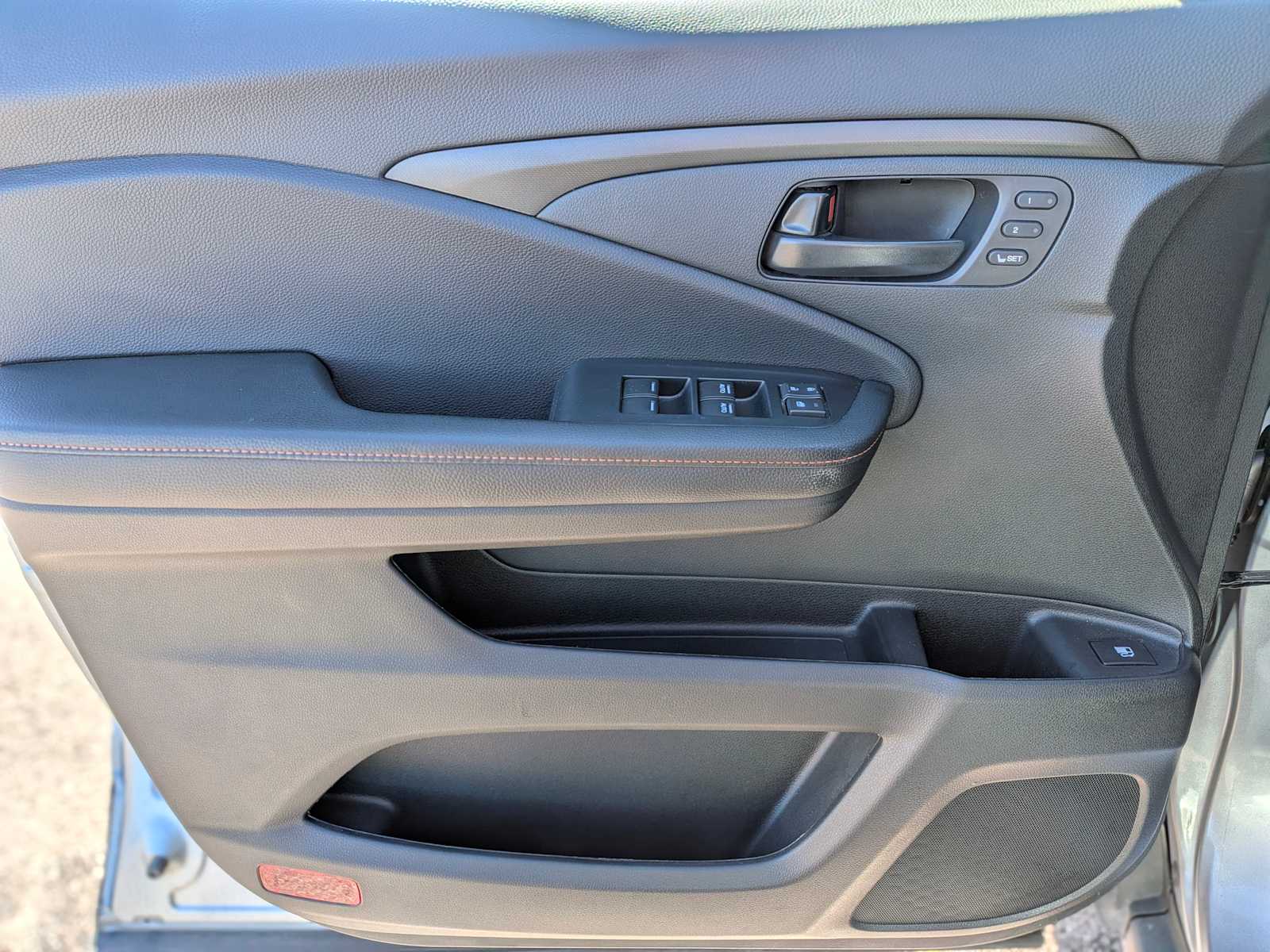 Thumbnail: 2025 Honda Ridgeline - 17