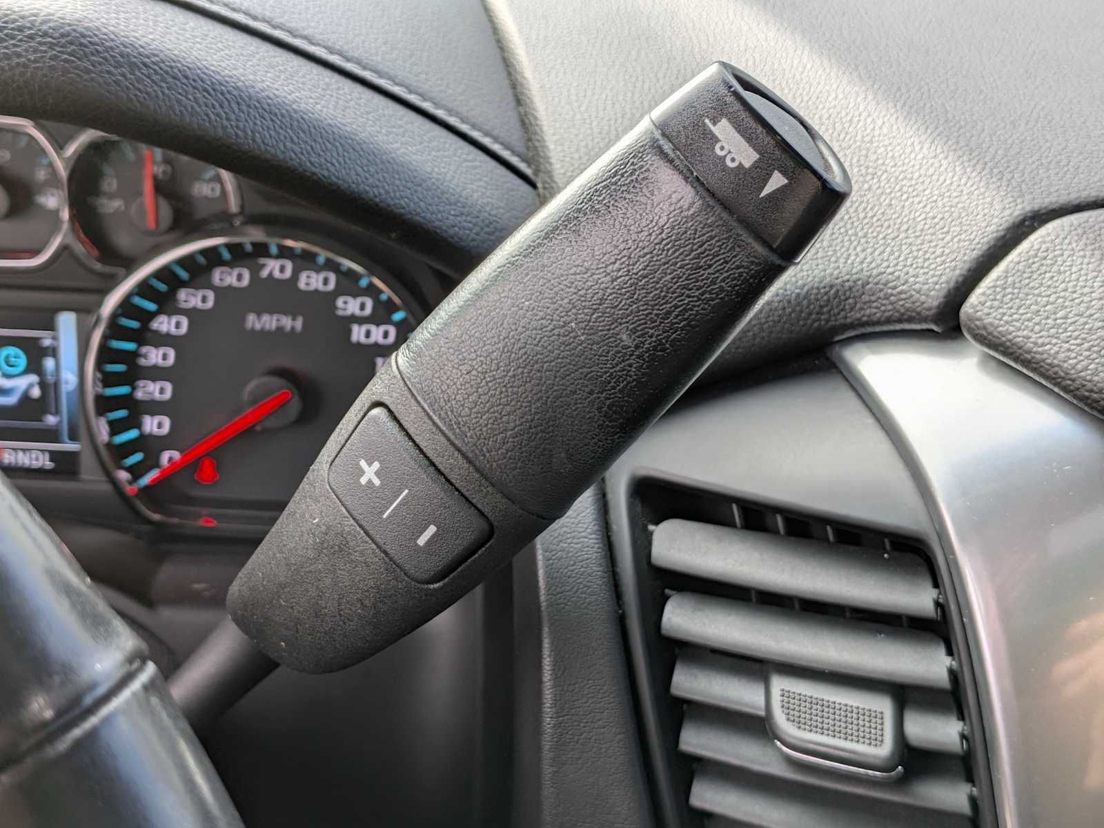 Thumbnail: 2018 Chevrolet Tahoe - 38