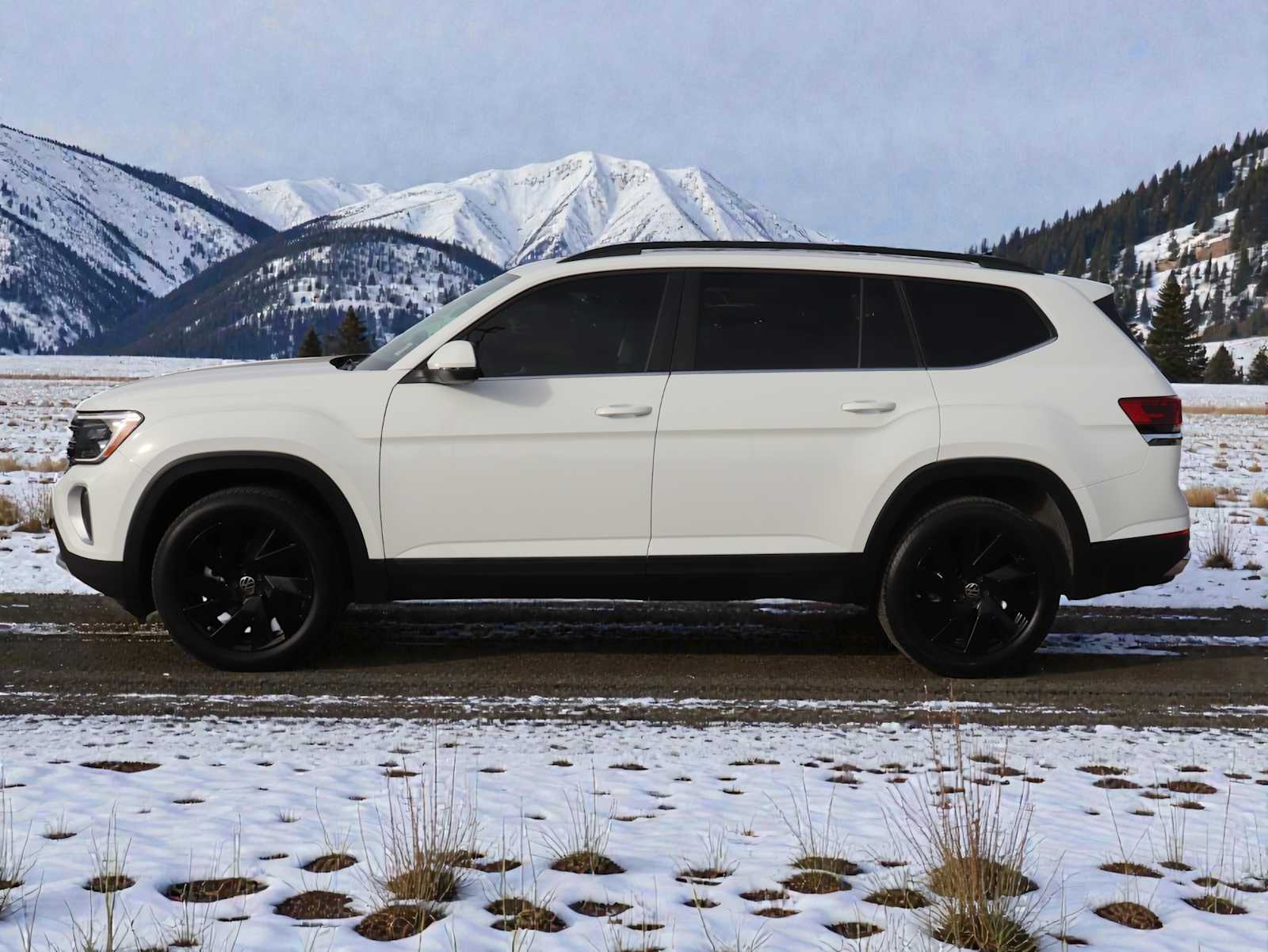 Thumbnail: 2025 Volkswagen Atlas - 3