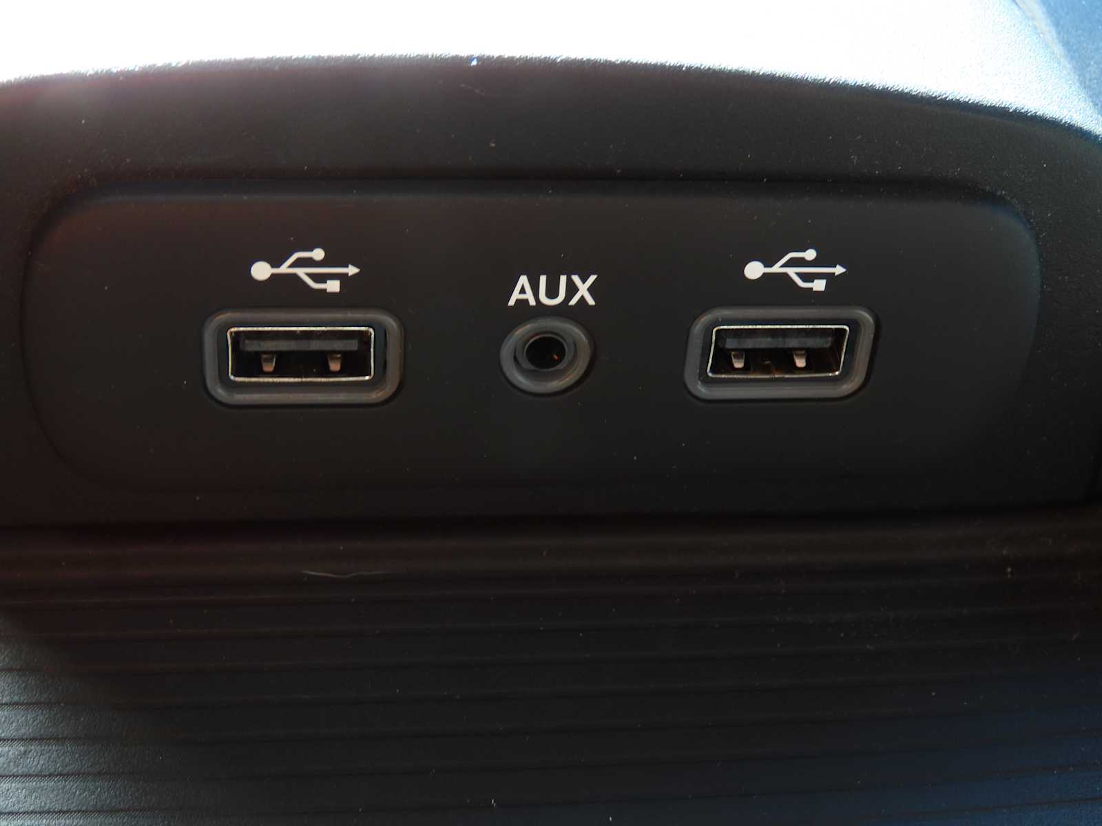 Thumbnail: 2024 RAM 1500 Classic - 29