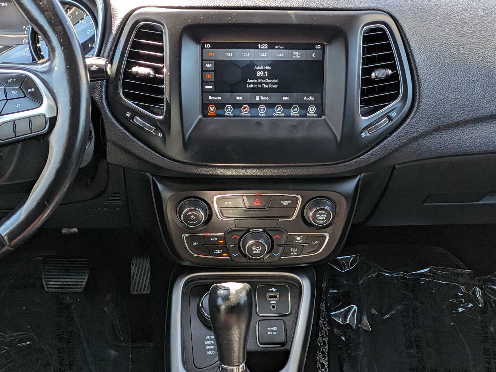 Thumbnail: 2018 Jeep Compass - 25