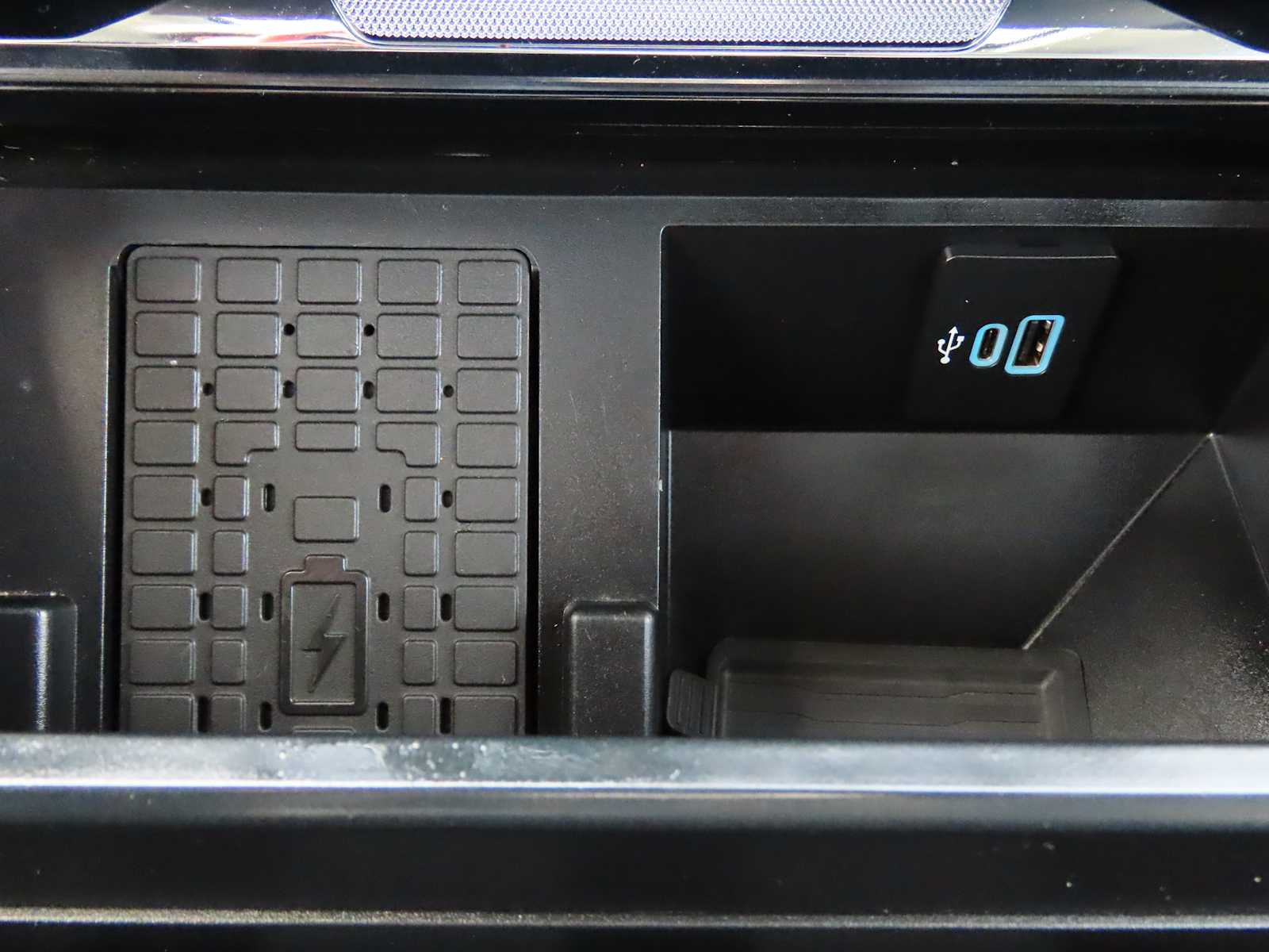 Thumbnail: 2023 Ford Econoline - 34