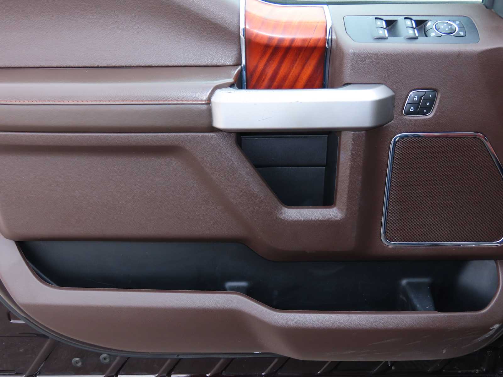 Thumbnail: 2019 Ford F-150 - 17