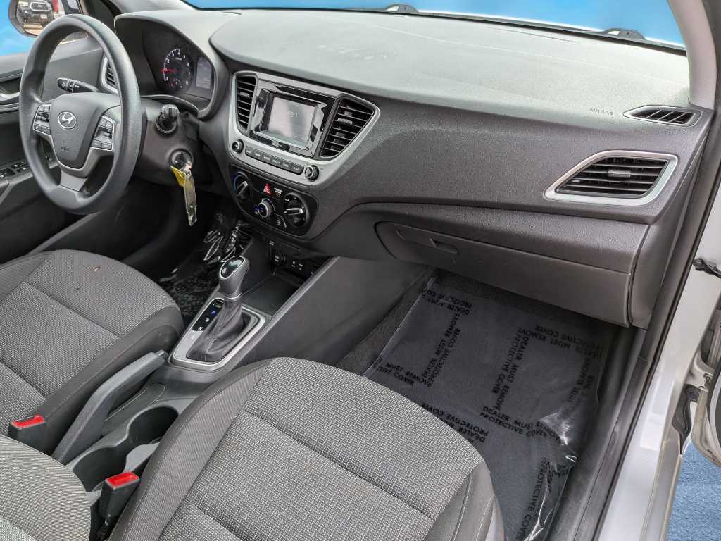 2019 Hyundai Accent SE 23