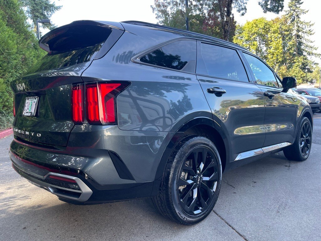 2022 Kia Sorento SX photo 3