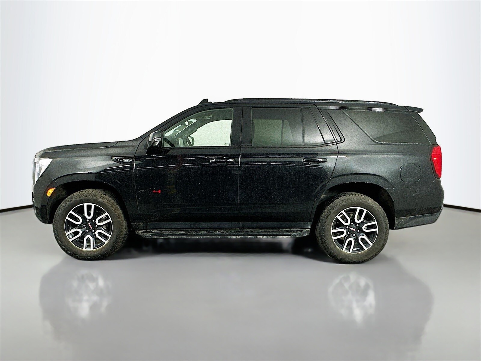 2024 Gmc Yukon AT4 photo 4