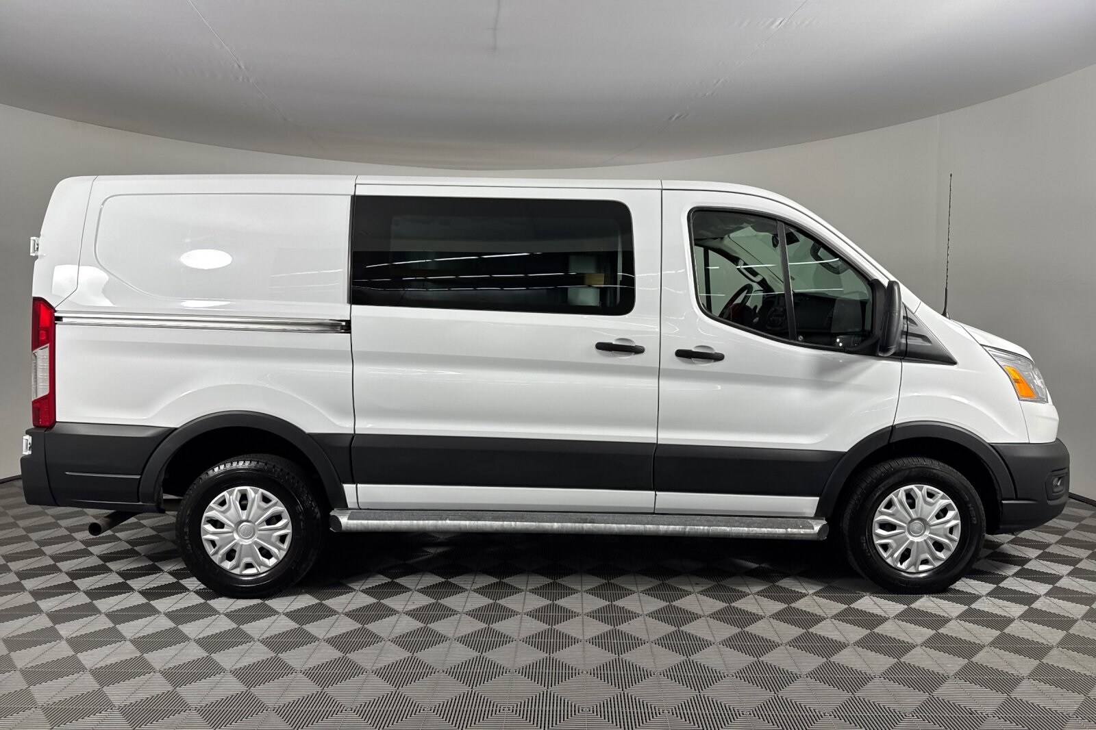 2021 Ford Transit Cargo Van photo 3
