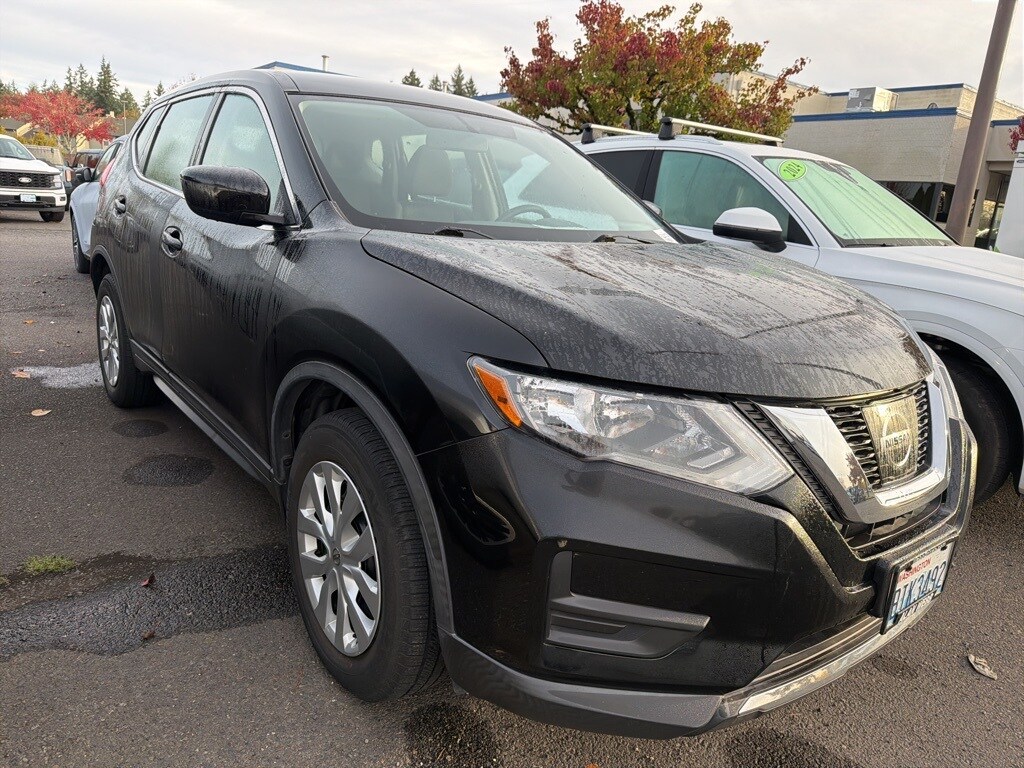 2017 Nissan Rogue S photo 3
