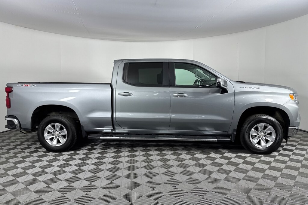Used 2024 Chevrolet Silverado 1500 LT w/1LT Truck Crew Cab