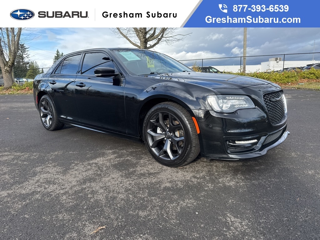 2022 Chrysler 300 Touring L's photo