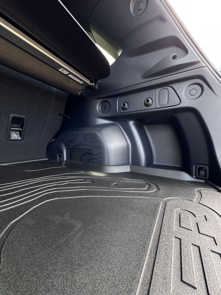 2026 Subaru Forester Touring - Photo 12