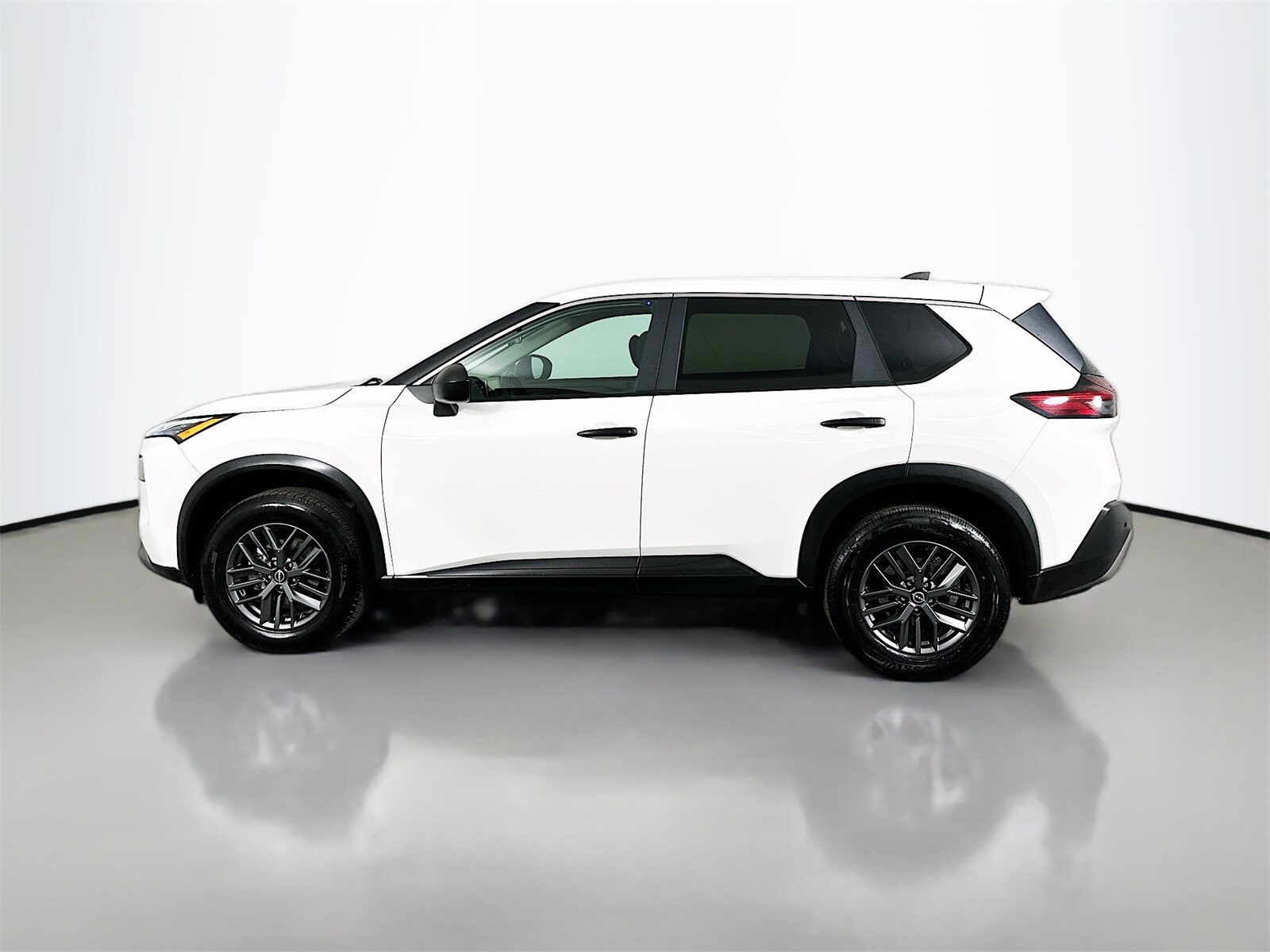2023 Nissan Rogue S photo 4