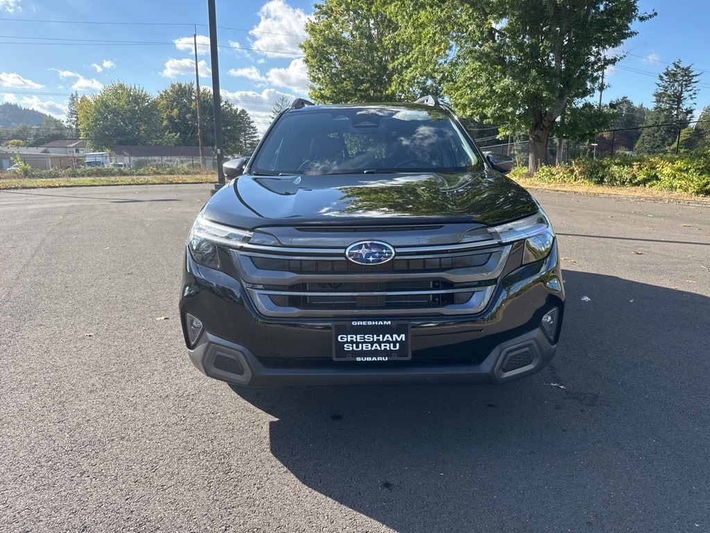 New 2025 Subaru Forester Hybrid Limited SUV