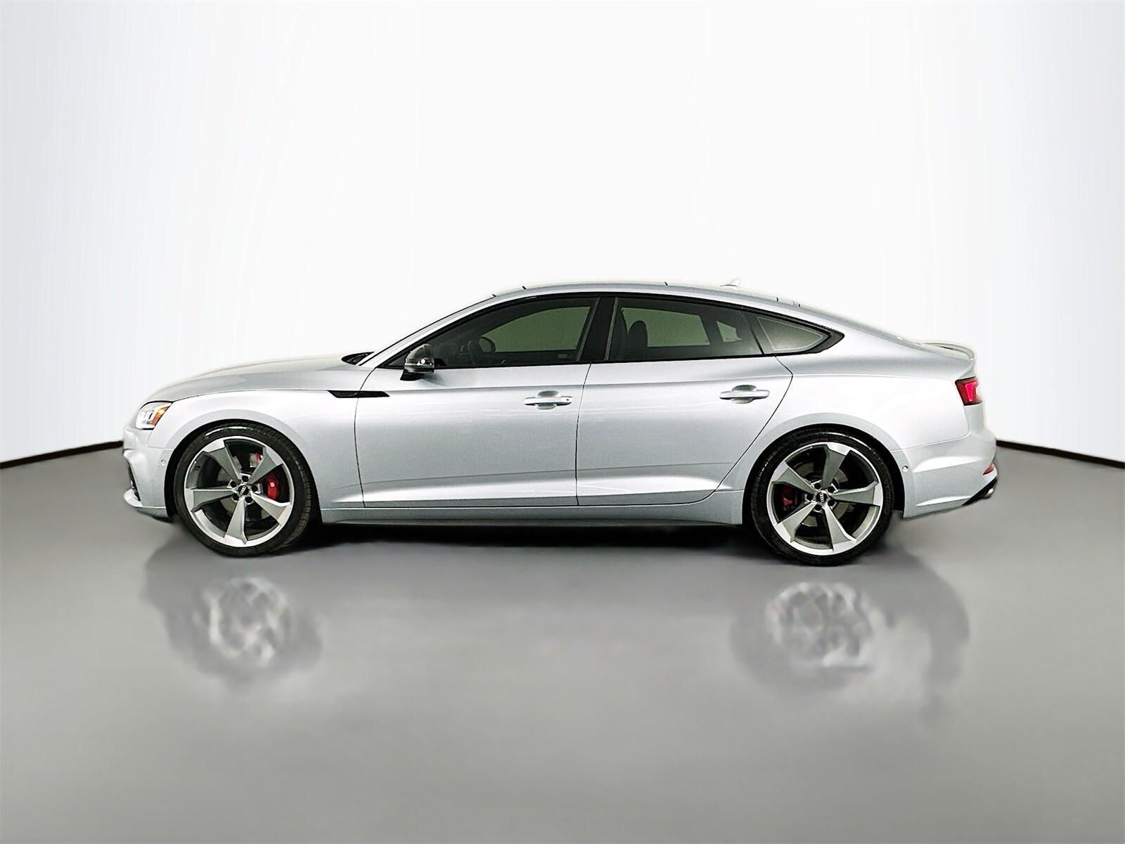 2019 Audi S5 Prestige photo 4