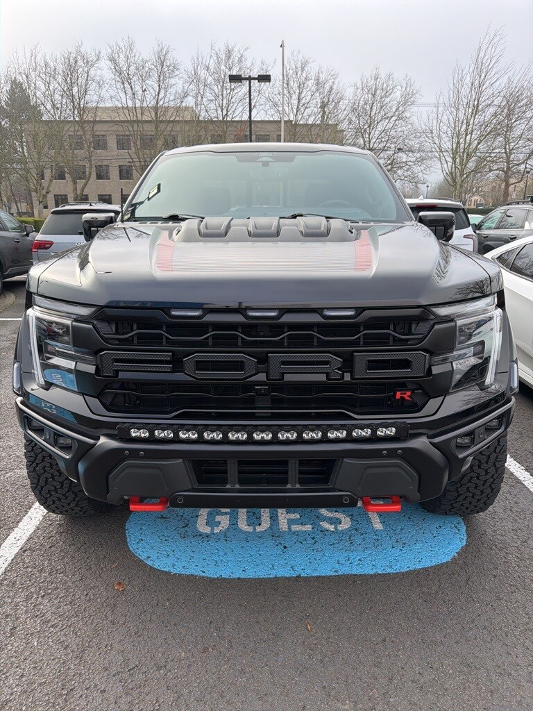 2024 Ford F-150 Raptor photo 2