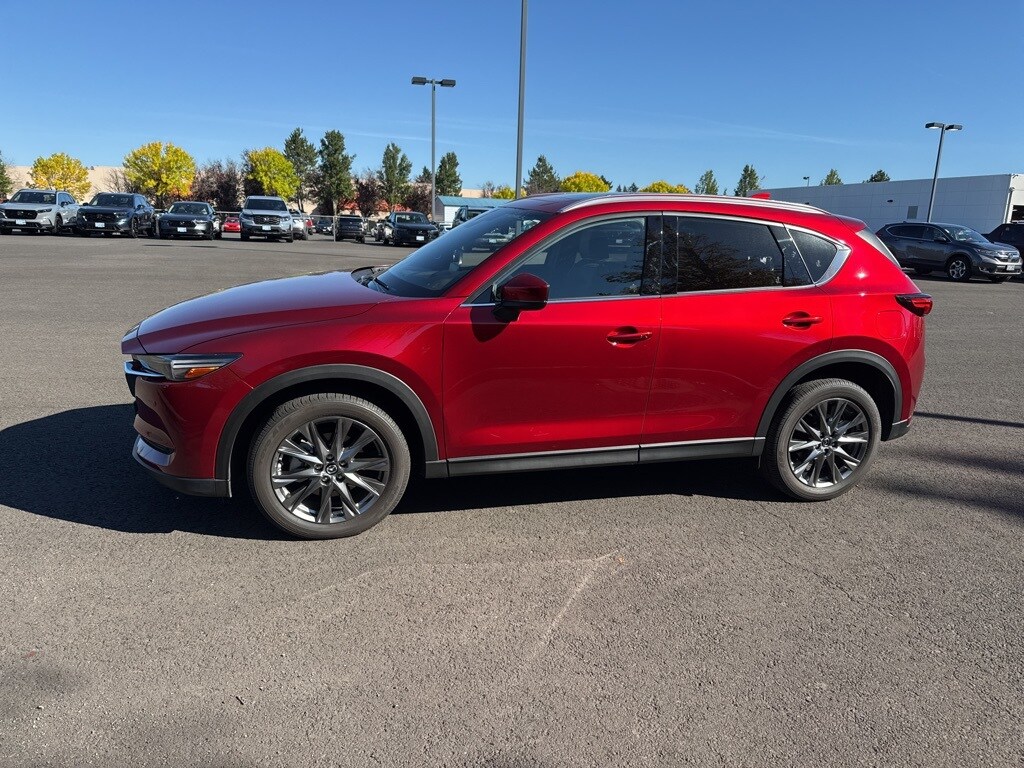 2021 Mazda CX-5 Signature photo 3