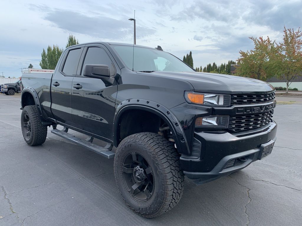 2019 Chevrolet Silverado 1500 Custom photo 4