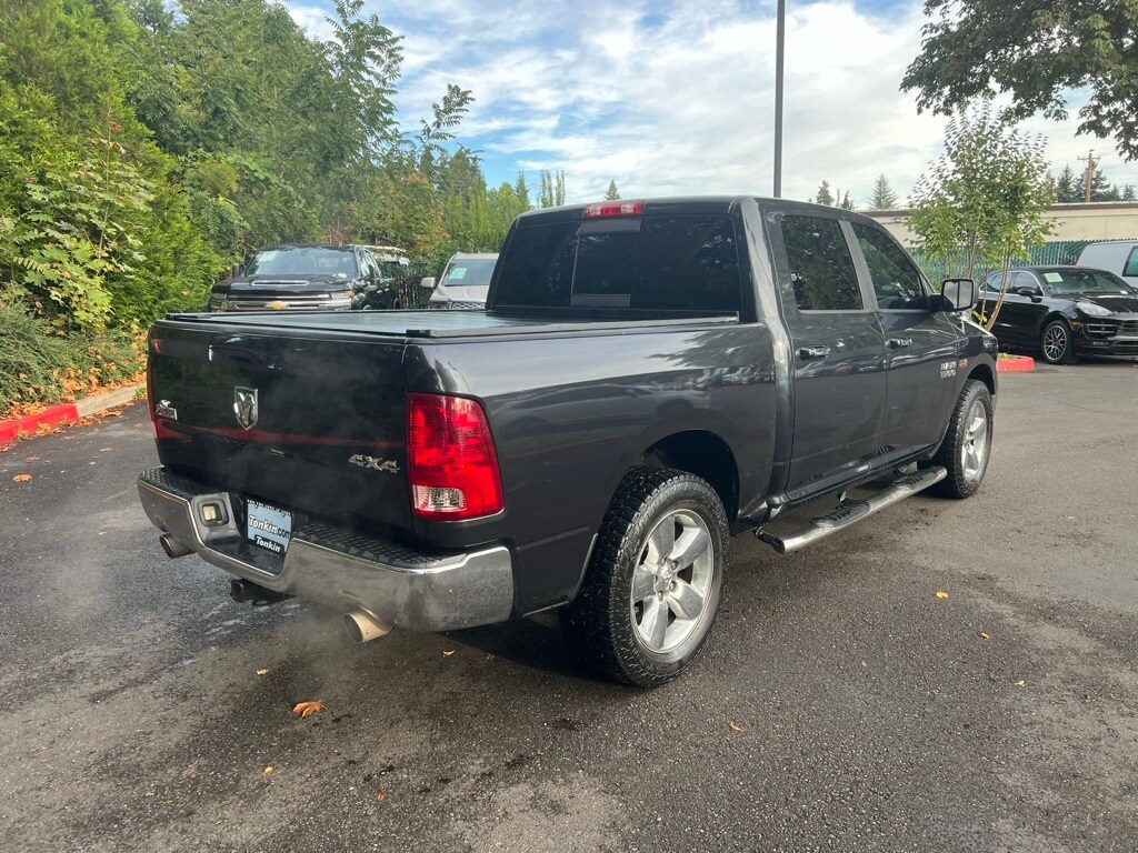 2015 Ram 1500 SLT photo 2