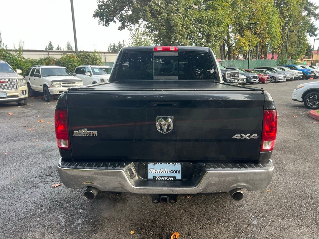 2015 Ram 1500 SLT photo 3