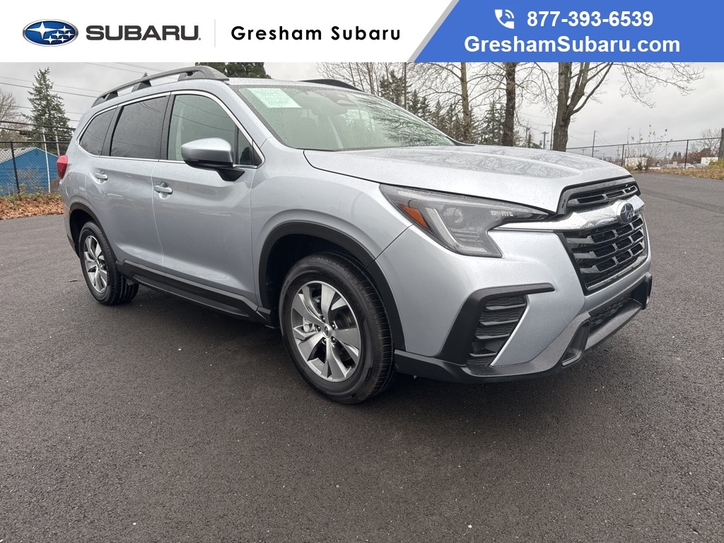 2024 Subaru Ascent Premium's photo