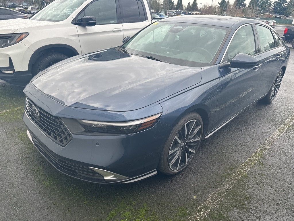Used 2023 Honda Accord Hybrid Touring with VIN 1HGCY2F84PA000152 for sale in Kansas City