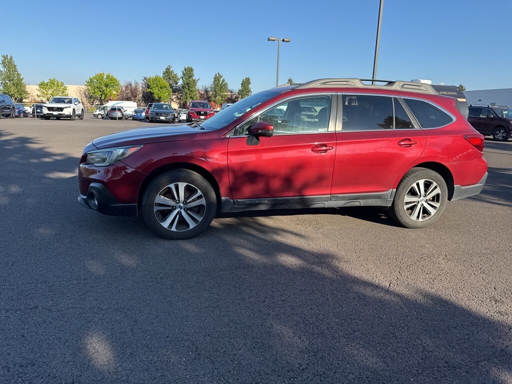 2018 Subaru Outback 3.6R photo 3
