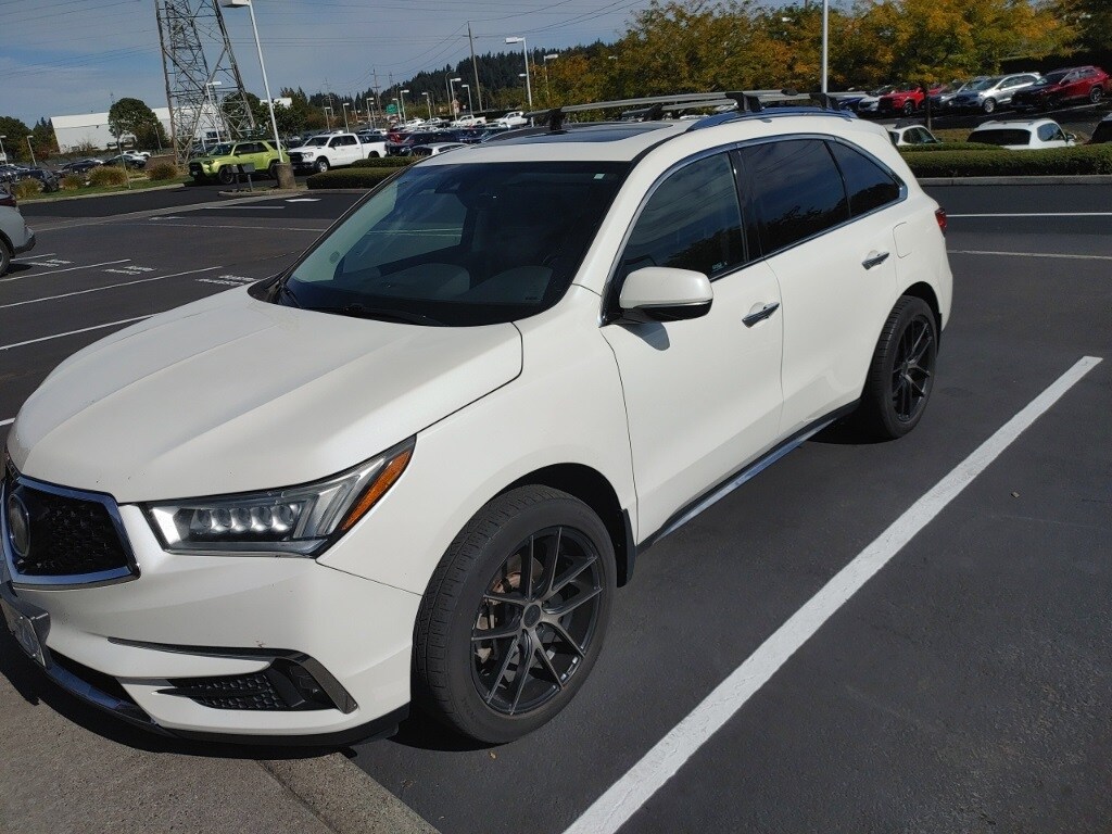 2017 Acura MDX SH-AWD Advance photo 2