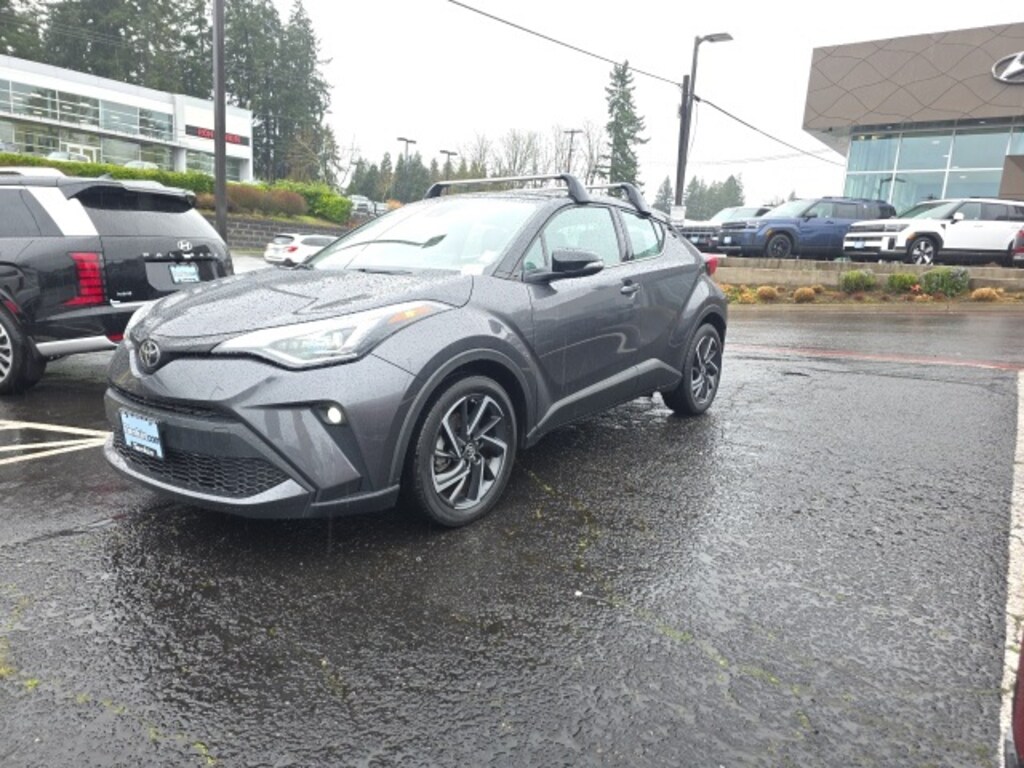 Used 2022 Toyota C-HR Limited SUV