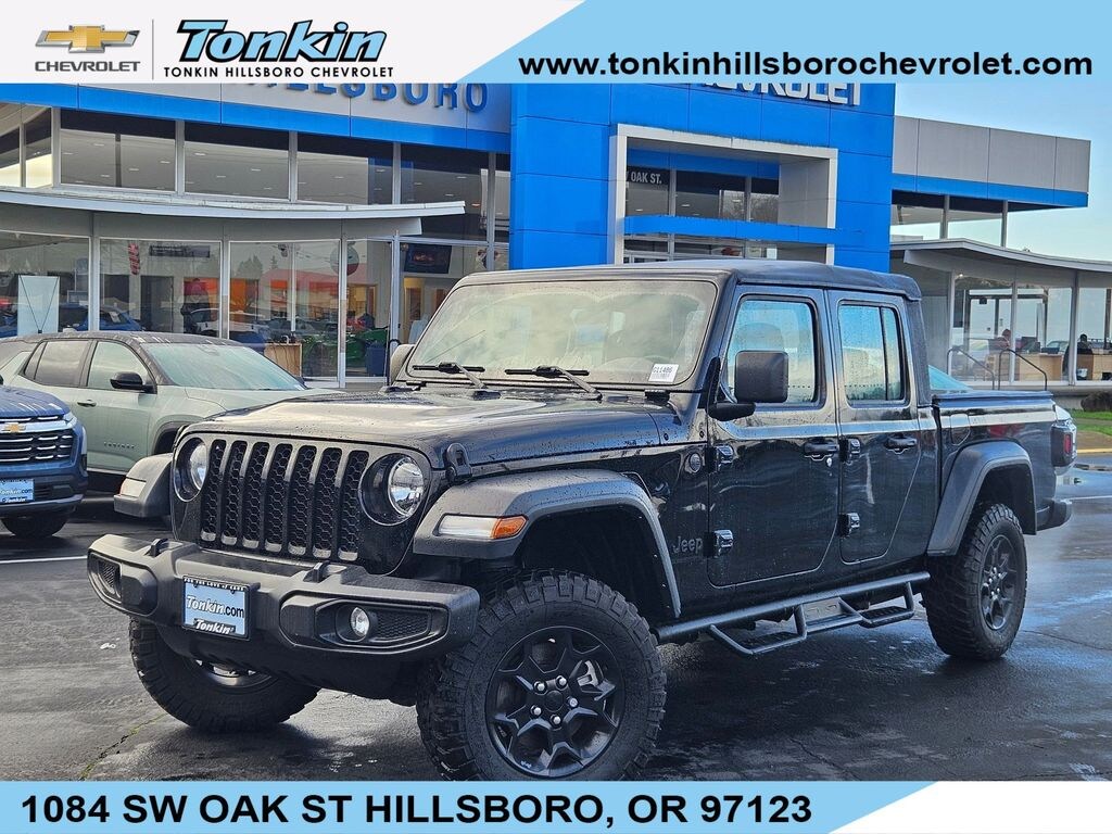 Used 2023 Jeep Gladiator Sport Truck Crew Cab