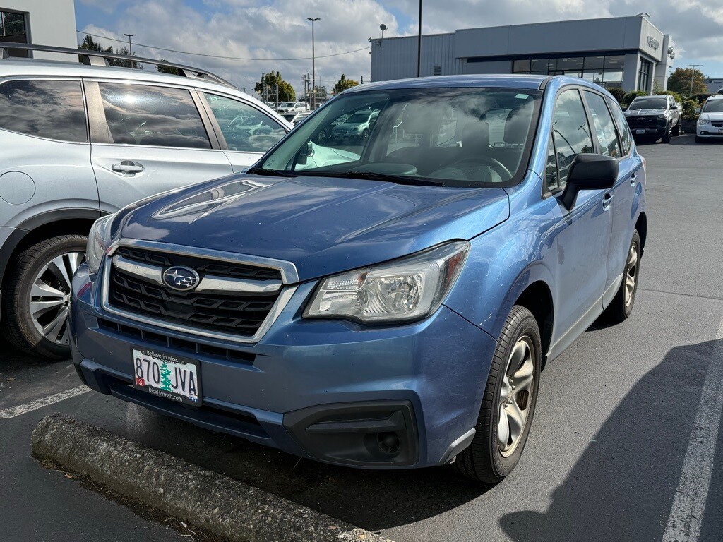2017 Subaru Forester 2.5i photo 2