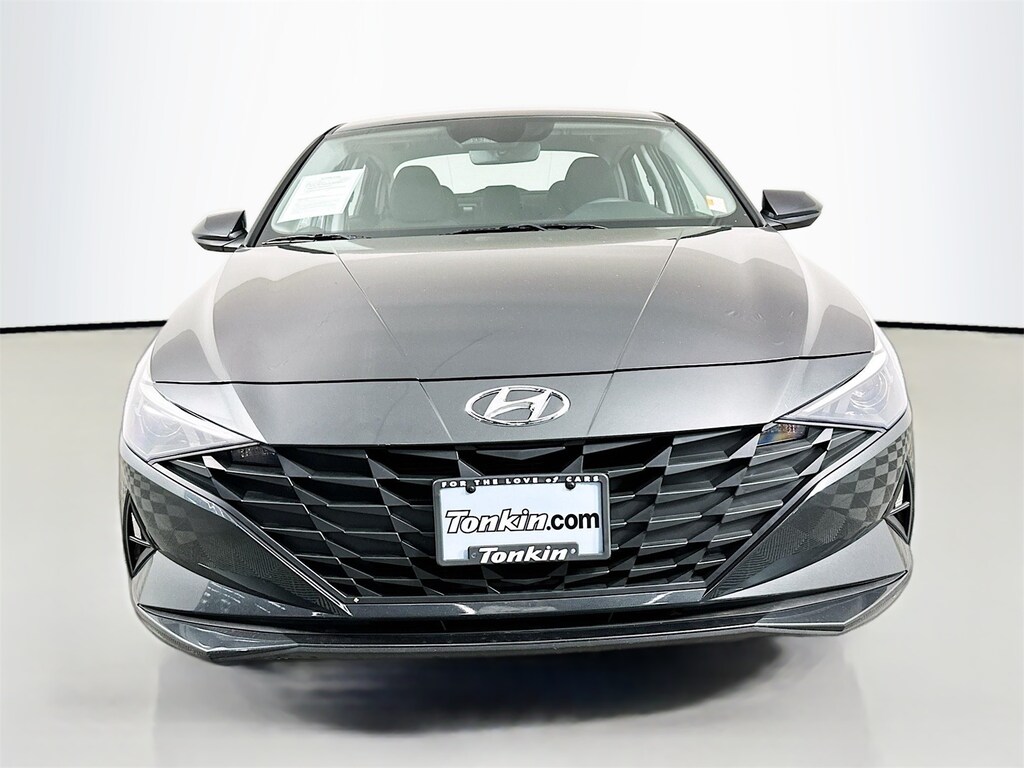 Used 2022 Hyundai Elantra SEL Sedan