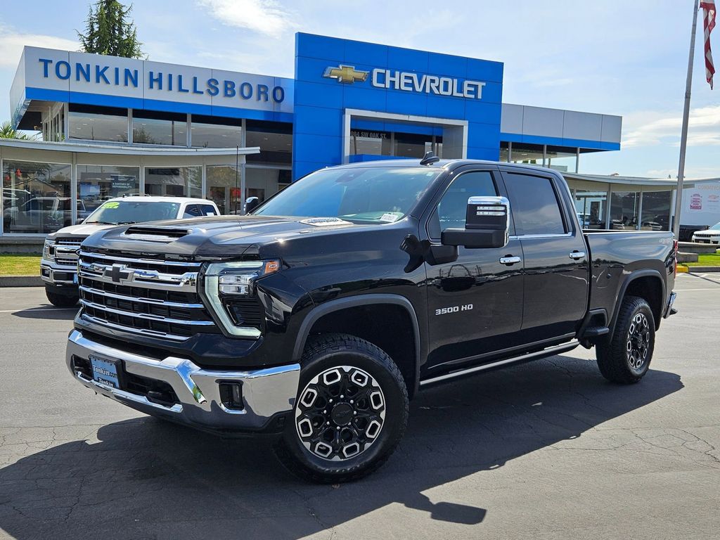 2024 Chevrolet Silverado 3500HD LTZ photo 2