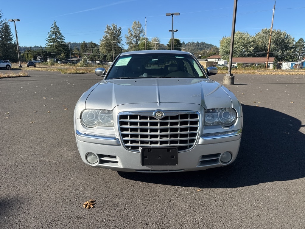 Used 2006 Chrysler 300 C with VIN 2C3KA63H56H205204 for sale in Gresham, OR