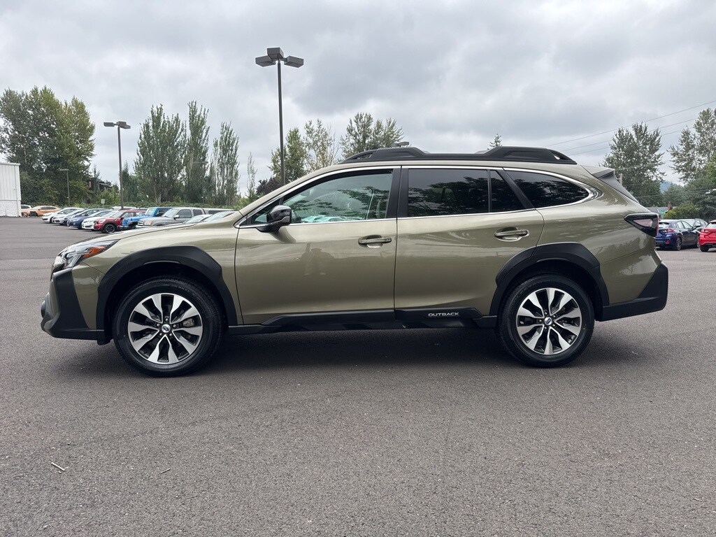 2023 Subaru Outback Limited photo 3