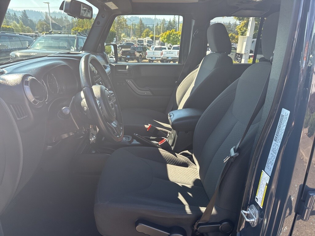 2018 Jeep Wrangler Unlimited Sport S photo 4