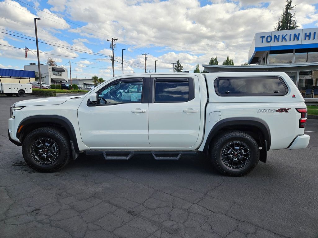 2023 Nissan Frontier PRO-4X photo 3