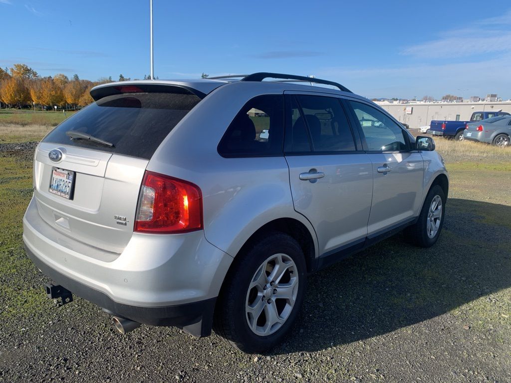 2013 Ford Edge SEL photo 3
